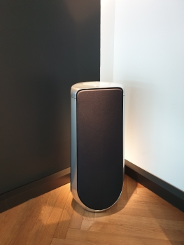 BeoLab 50 silber Ausstellungsmodell